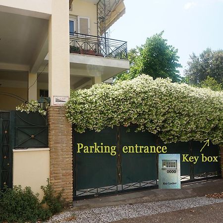 Independent Entrance Apt - 130M2 - Garden - Private Parking Apartment Athens Luaran gambar