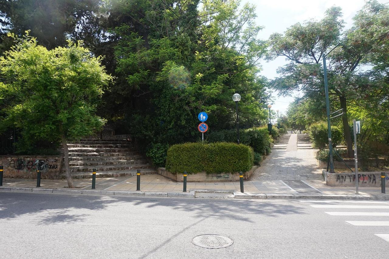 Independent Entrance Apt - 130M2 - Garden - Private Parking Apartment Athens Luaran gambar