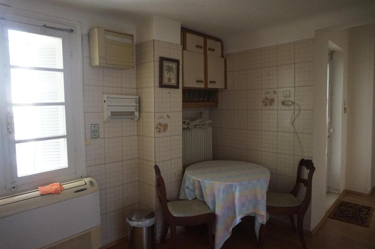 Independent Entrance Apt - 130M2 - Garden - Private Parking Apartment Athens Luaran gambar